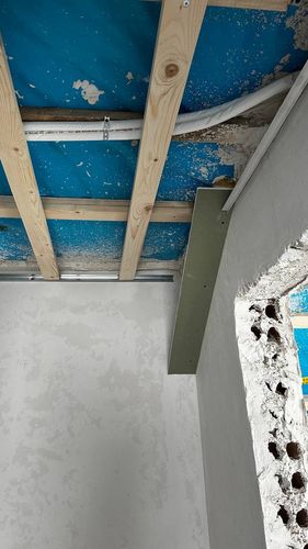 Leitungen im Boden